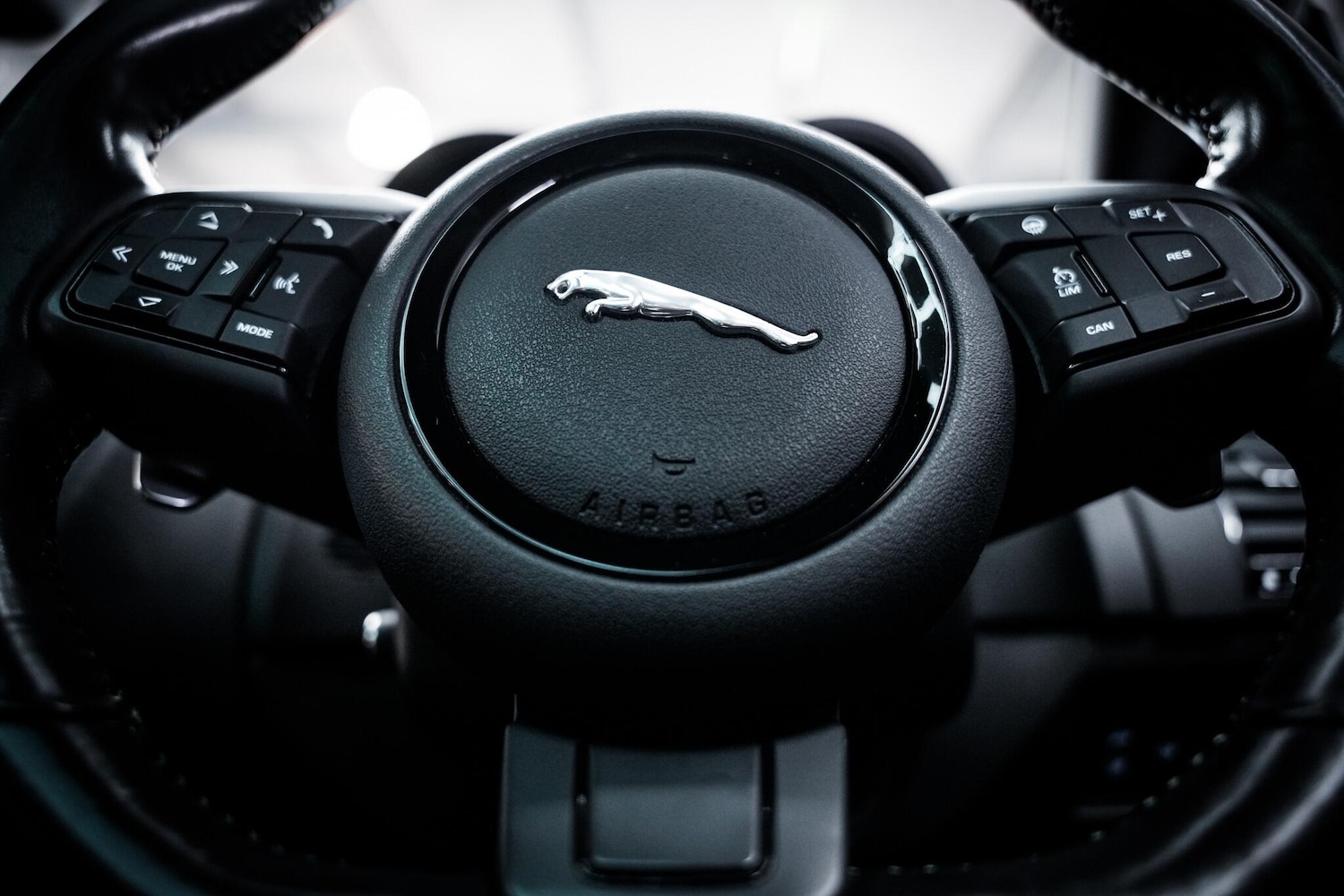 Used Jaguar F-Type 2018 for sale - 77097890: Photo 47