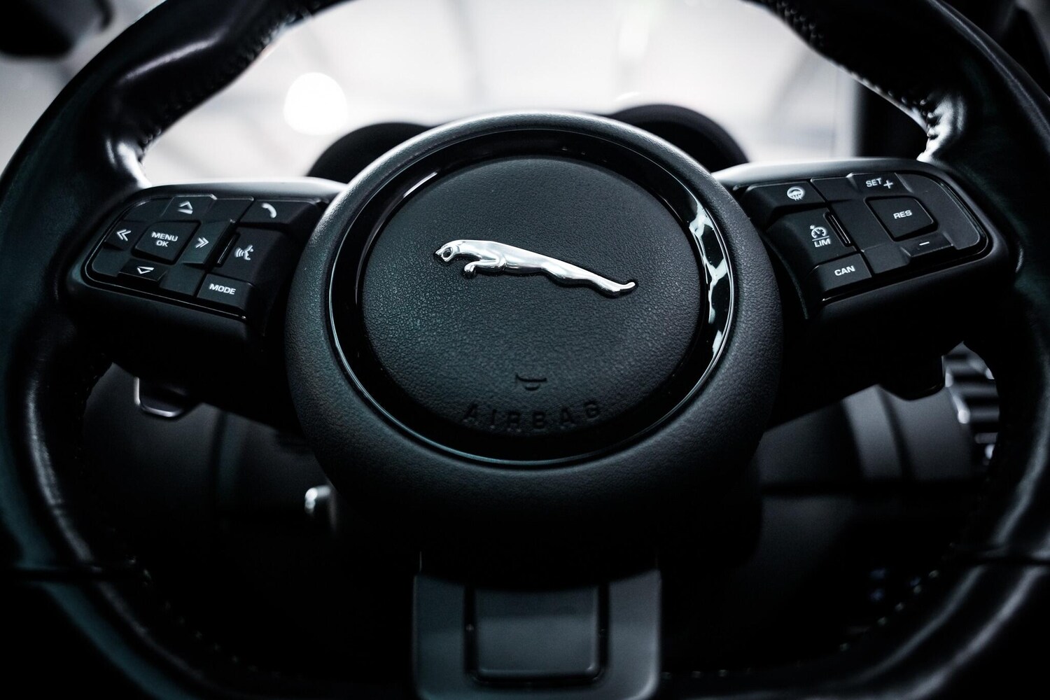 Used Jaguar F-Type 2018 for sale - 77097890: Photo 51