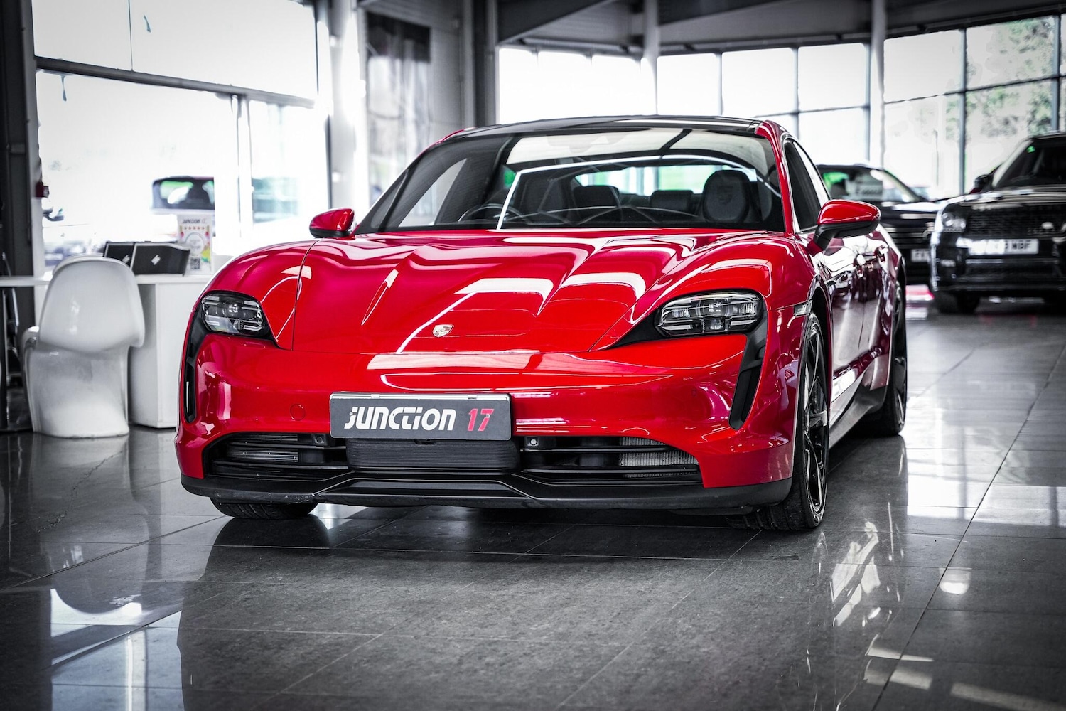 Used Porsche Taycan 2021 for sale - 77970345: Photo 14