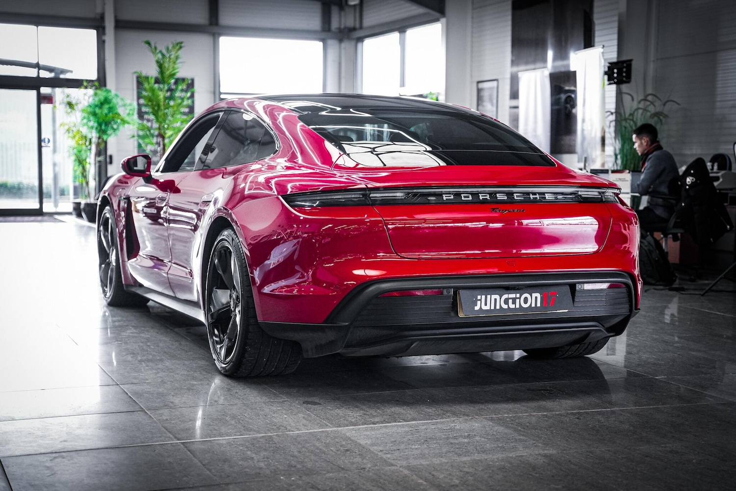 Used Porsche Taycan 2021 for sale - 77970345: Photo 15