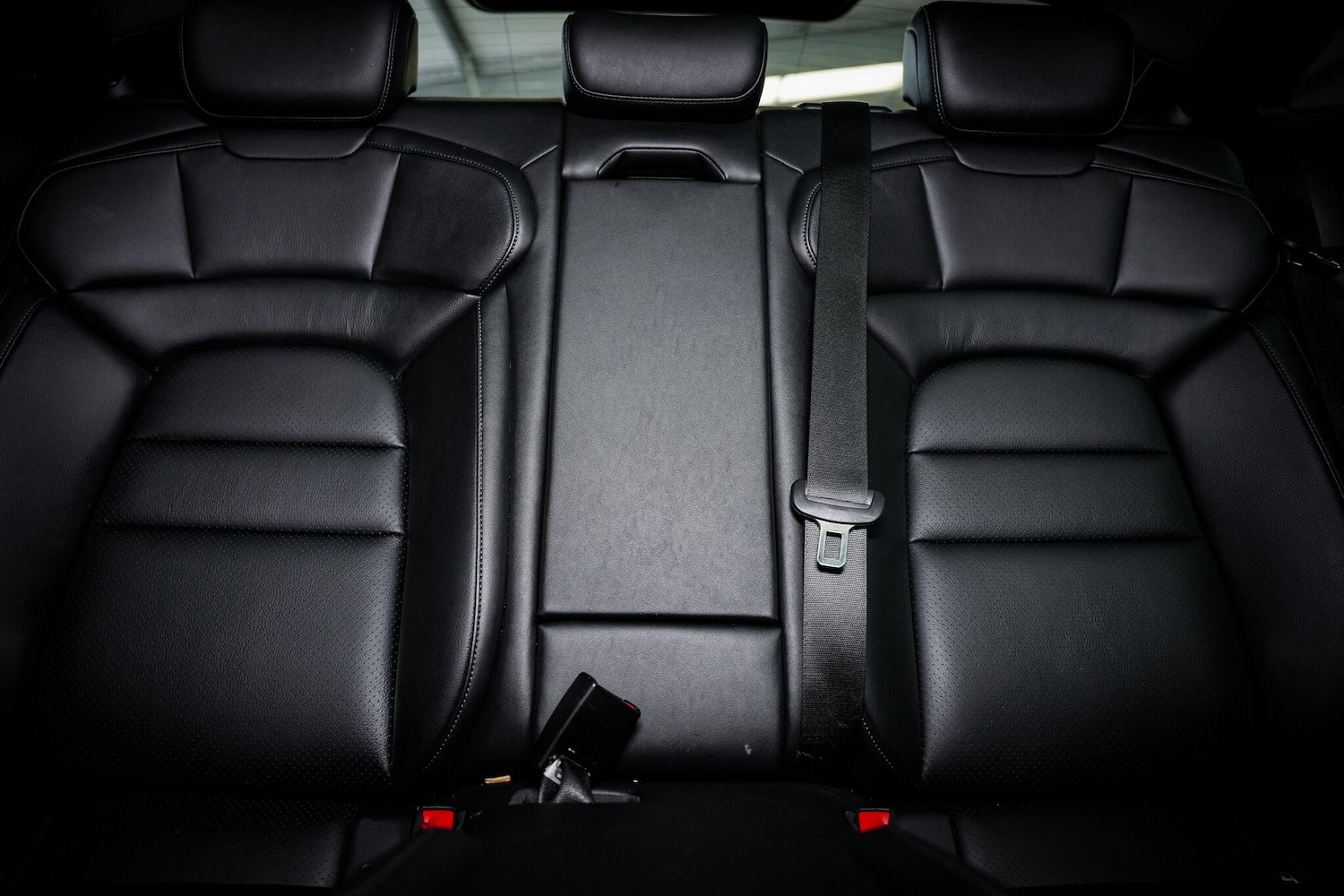 Used Porsche Taycan 2021 for sale - 77970345: Photo 26