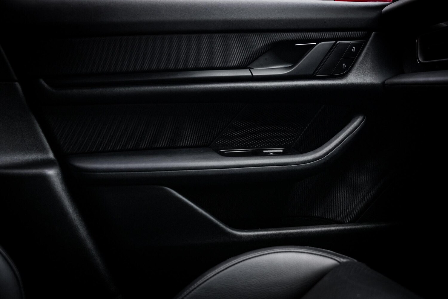 Used Porsche Taycan 2021 for sale - 77970345: Photo 46