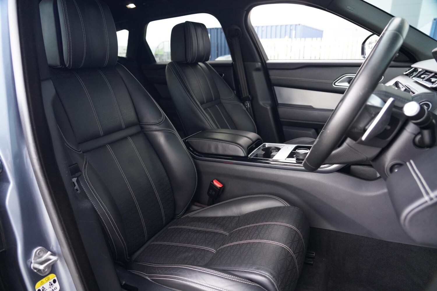 Used Land Rover Range Rover Velar 2018 for sale - 78184182: Photo 11