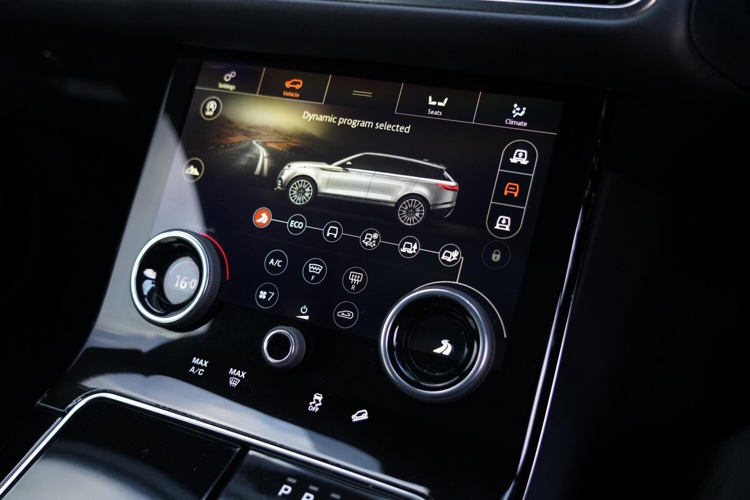 Used Land Rover Range Rover Velar 2018 for sale - 78184182: Photo 25