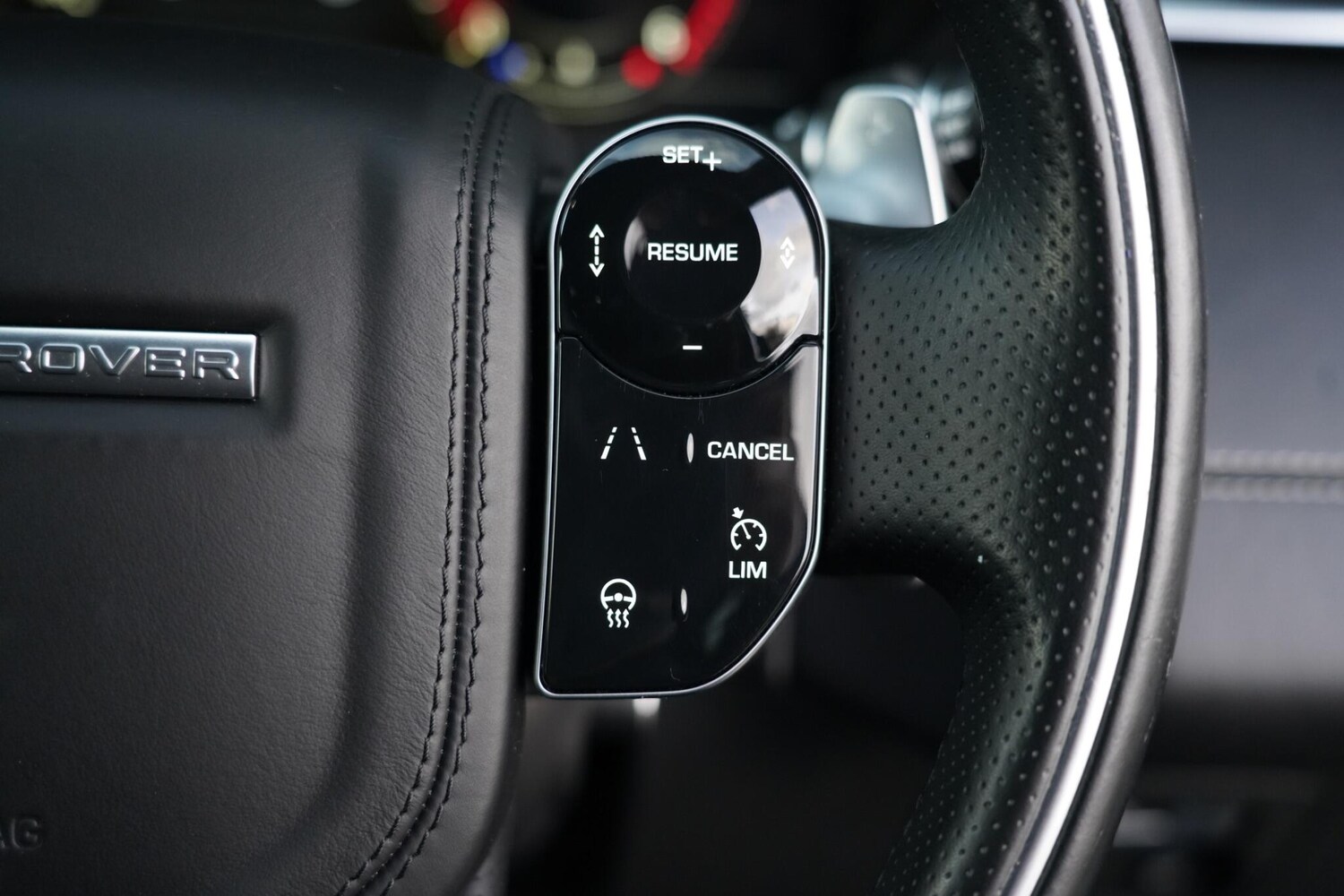 Used Land Rover Range Rover Velar 2018 for sale - 78184182: Photo 29