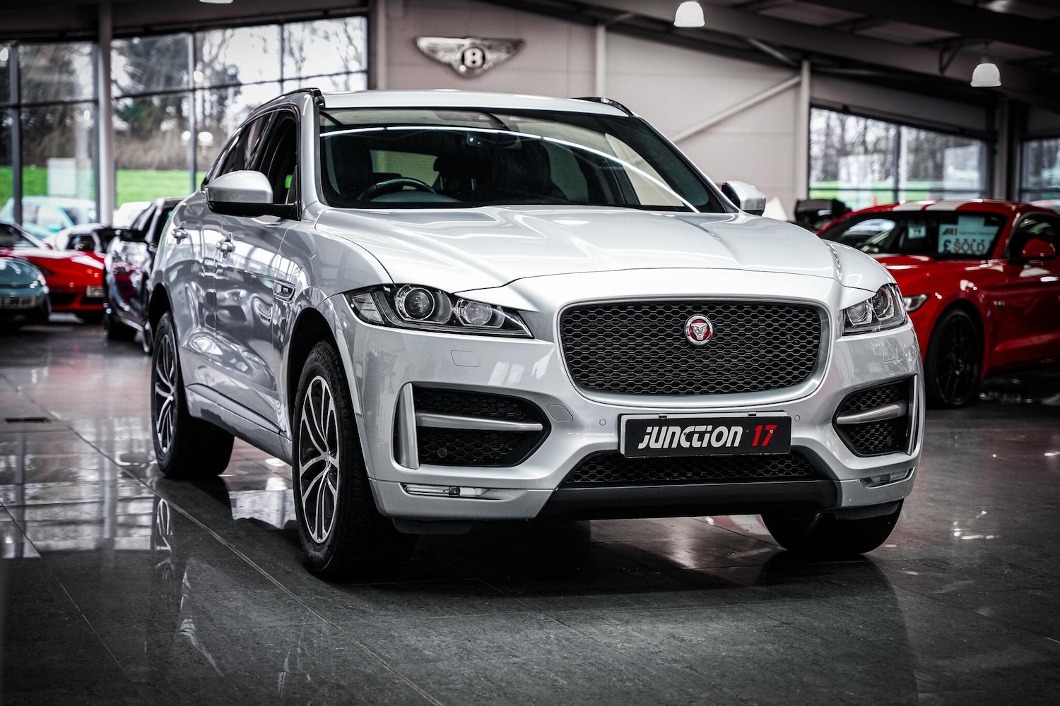 Used Jaguar F-Pace 2018 for sale - 77523964: Photo 11