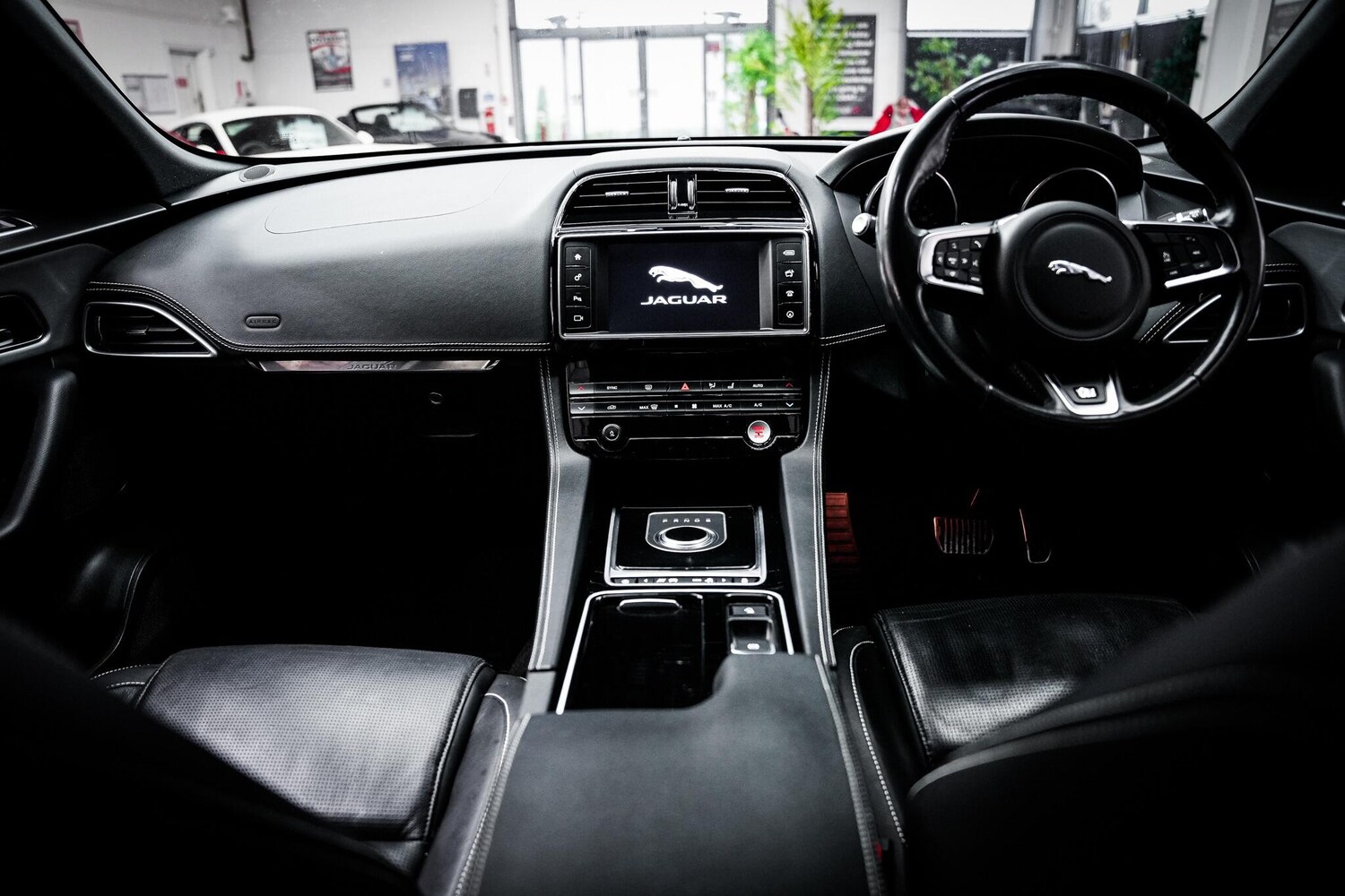 Used Jaguar F-Pace 2018 for sale - 77523964: Photo 22