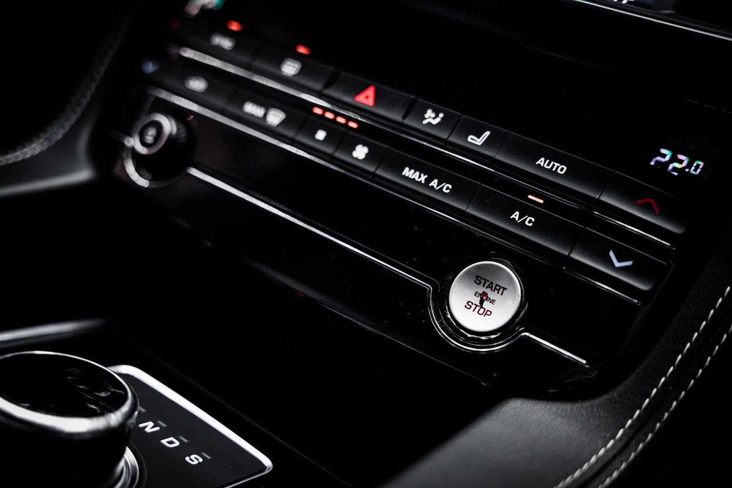 Used Jaguar F-Pace 2018 for sale - 77523964: Photo 40