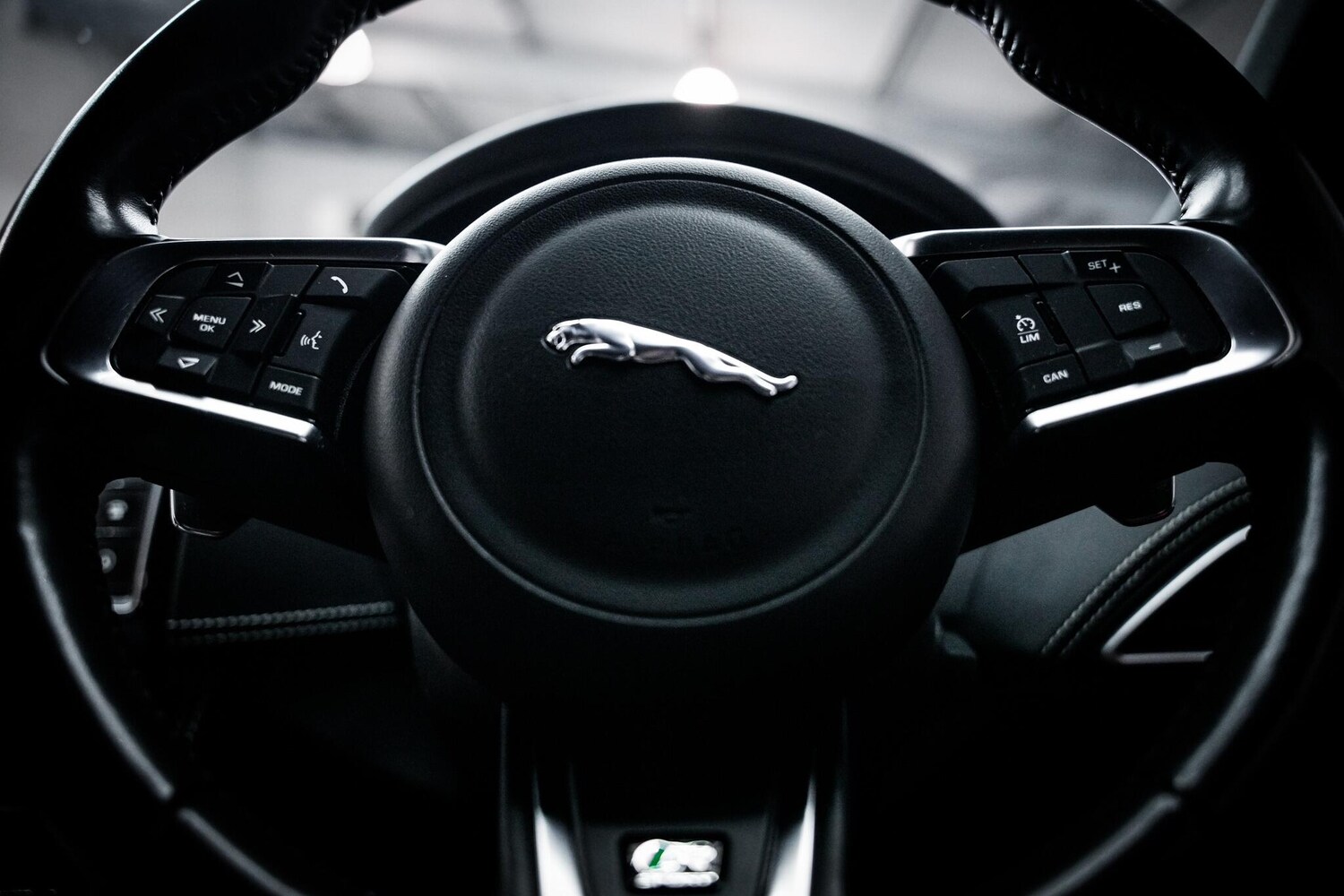 Used Jaguar F-Pace 2018 for sale - 77523964: Photo 41