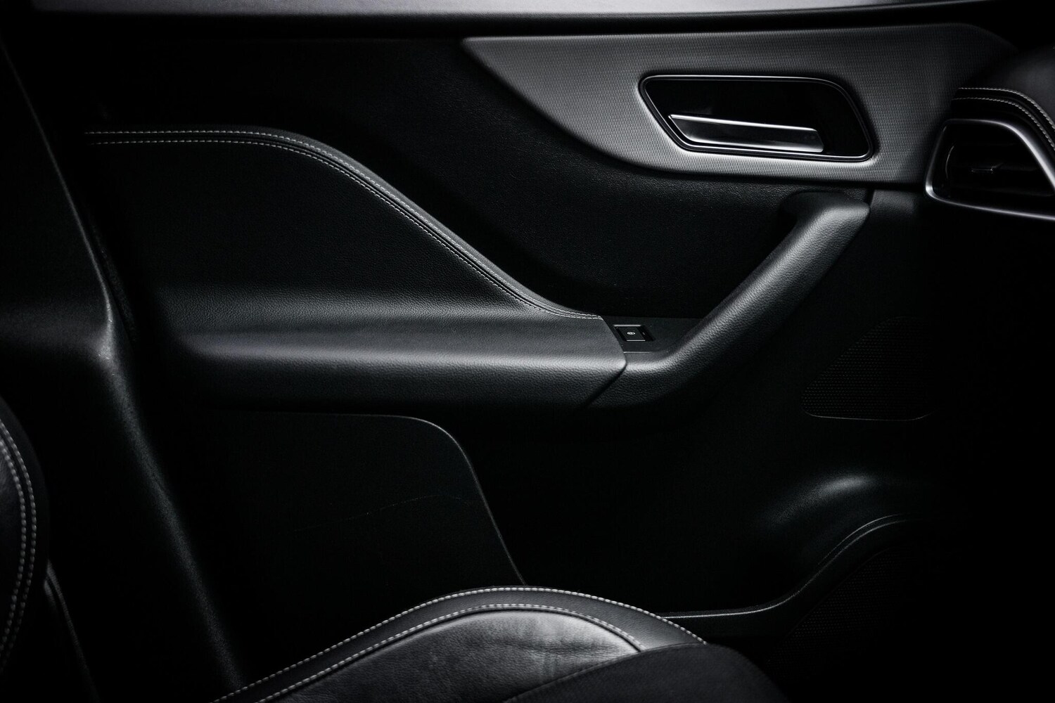 Used Jaguar F-Pace 2018 for sale - 77523964: Photo 48