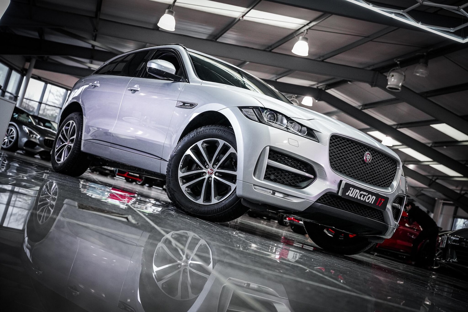 Used Jaguar F-Pace 2018 for sale - 77523964: Photo 9