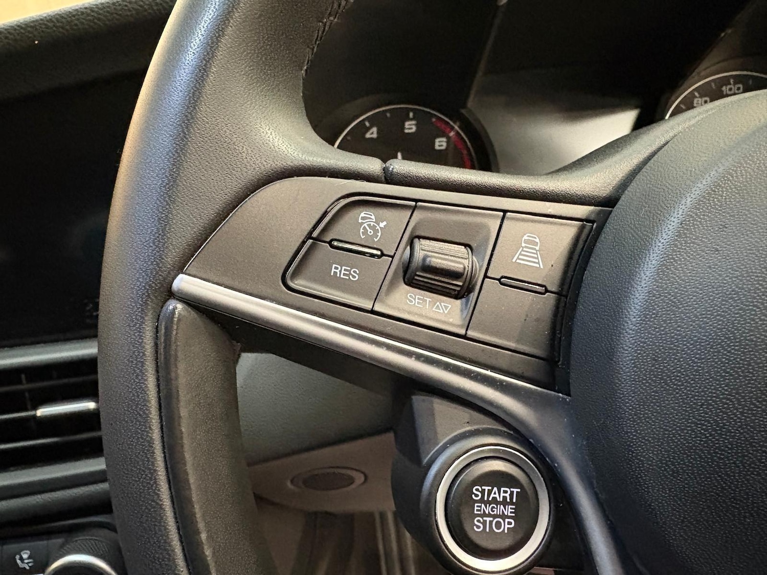 Used Alfa Romeo Giulia 2020 for sale - 76657371: Photo 25