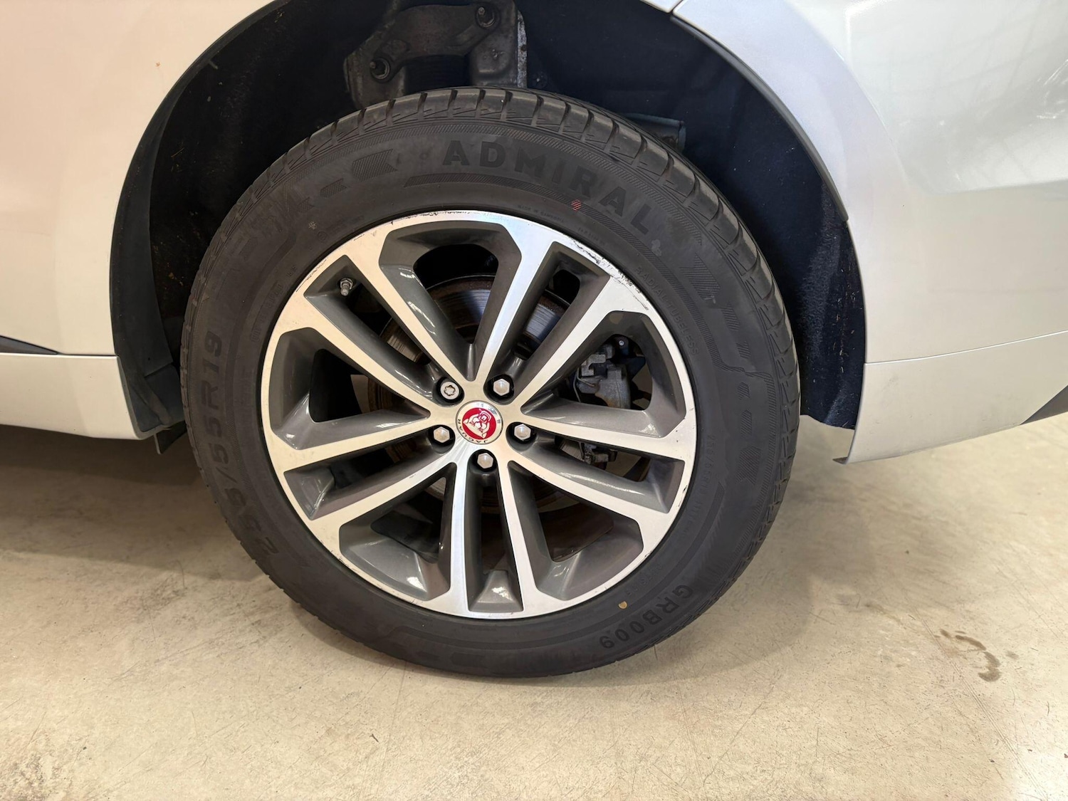 Used Jaguar F-Pace 2018 for sale - 76657161: Photo 13