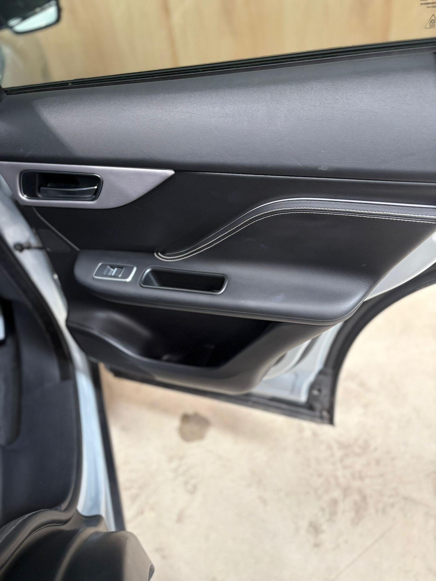 Used Jaguar F-Pace 2018 for sale - 76657161: Photo 14