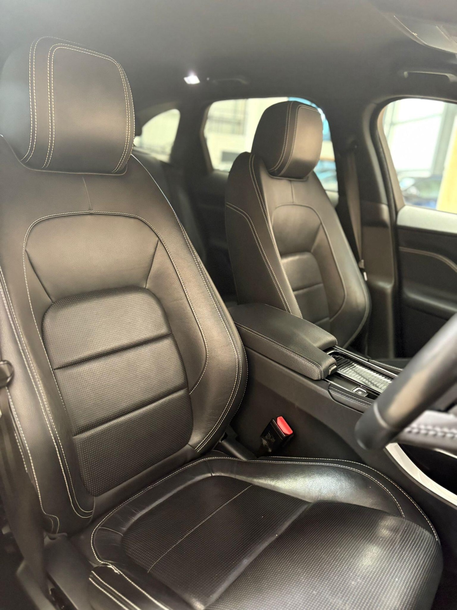 Used Jaguar F-Pace 2018 for sale - 76657161: Photo 17