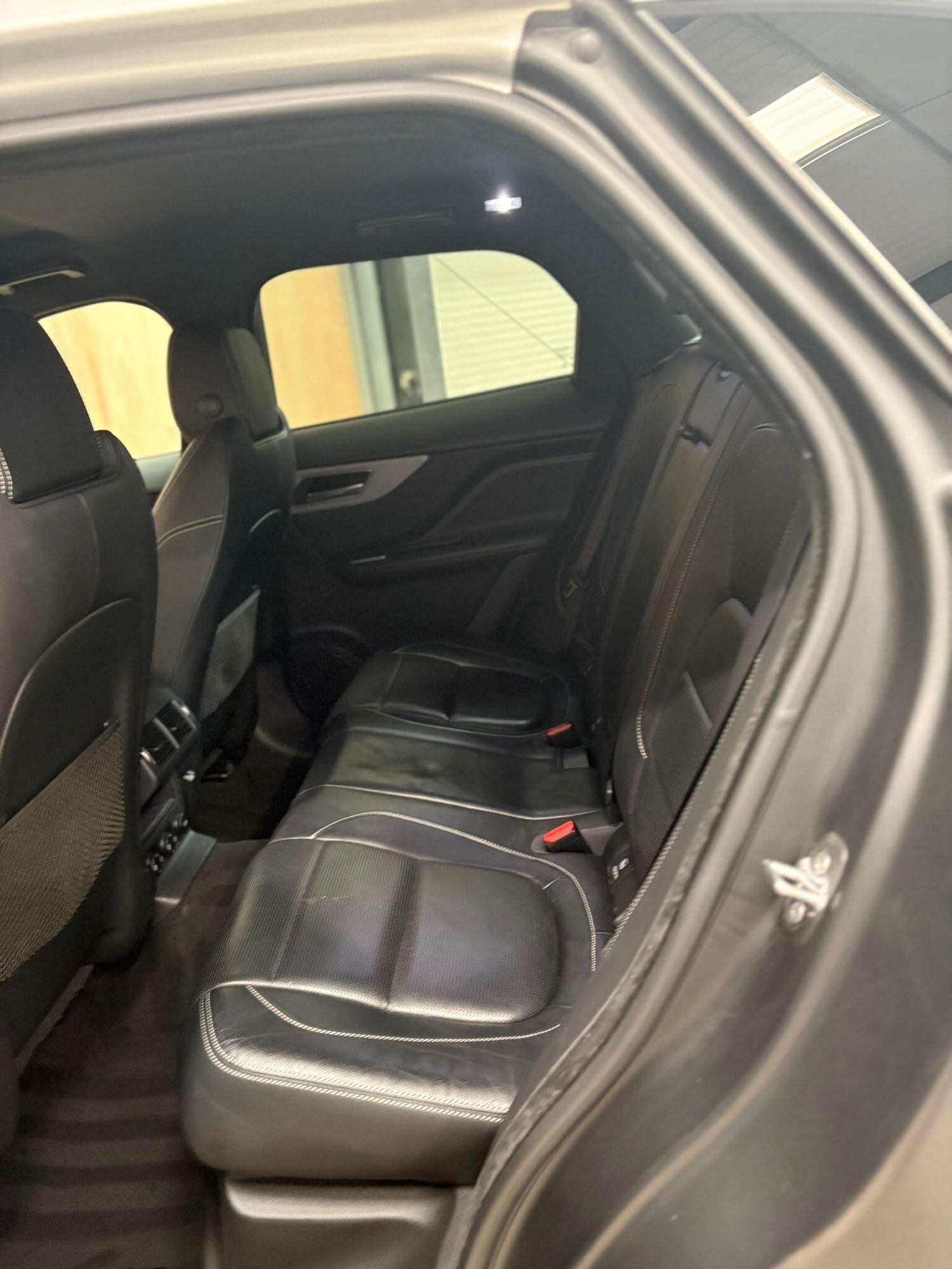 Used Jaguar F-Pace 2018 for sale - 76657161: Photo 28