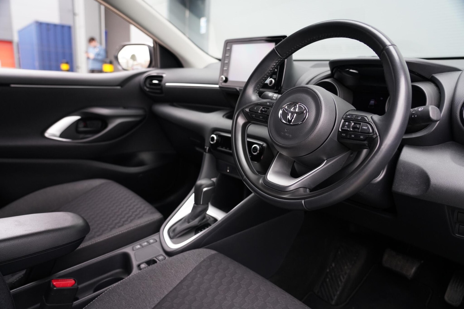Used Toyota Yaris 2022 for sale - 78185160: Photo 2