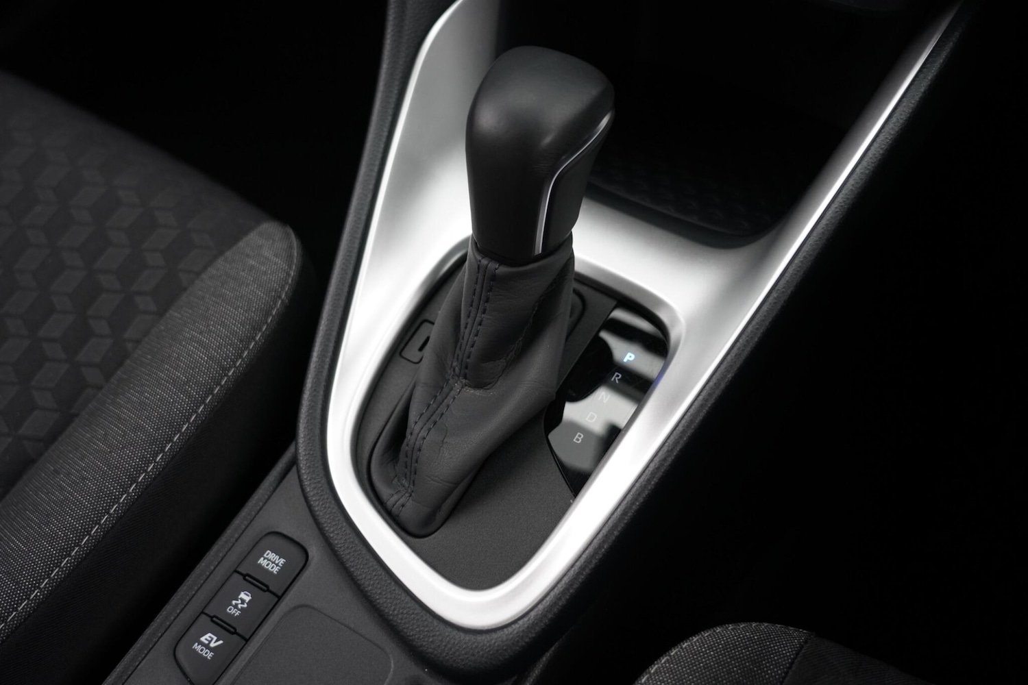 Used Toyota Yaris 2022 for sale - 78185160: Photo 26