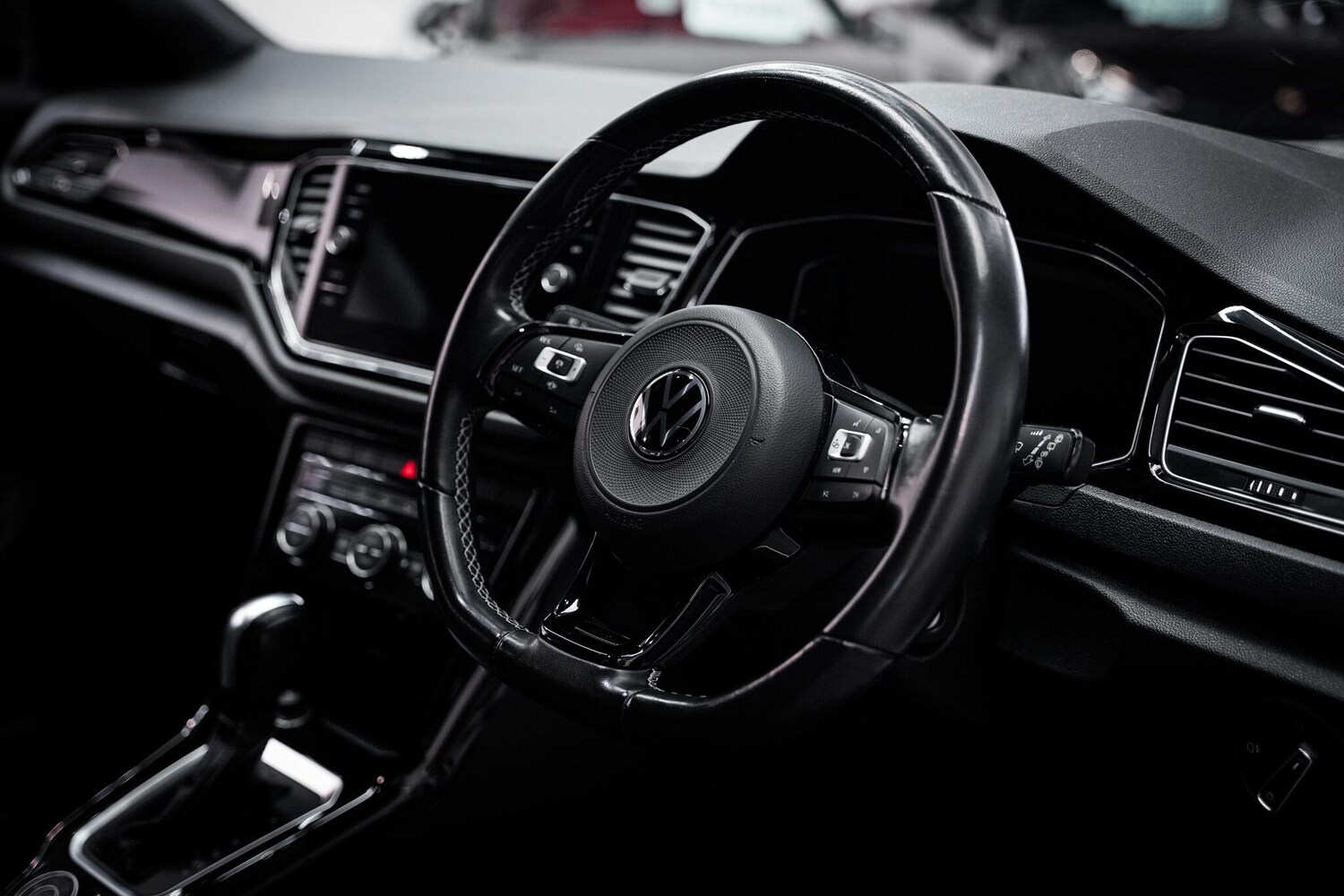 Used Volkswagen T-Roc for sale - 77633388: Photo 19