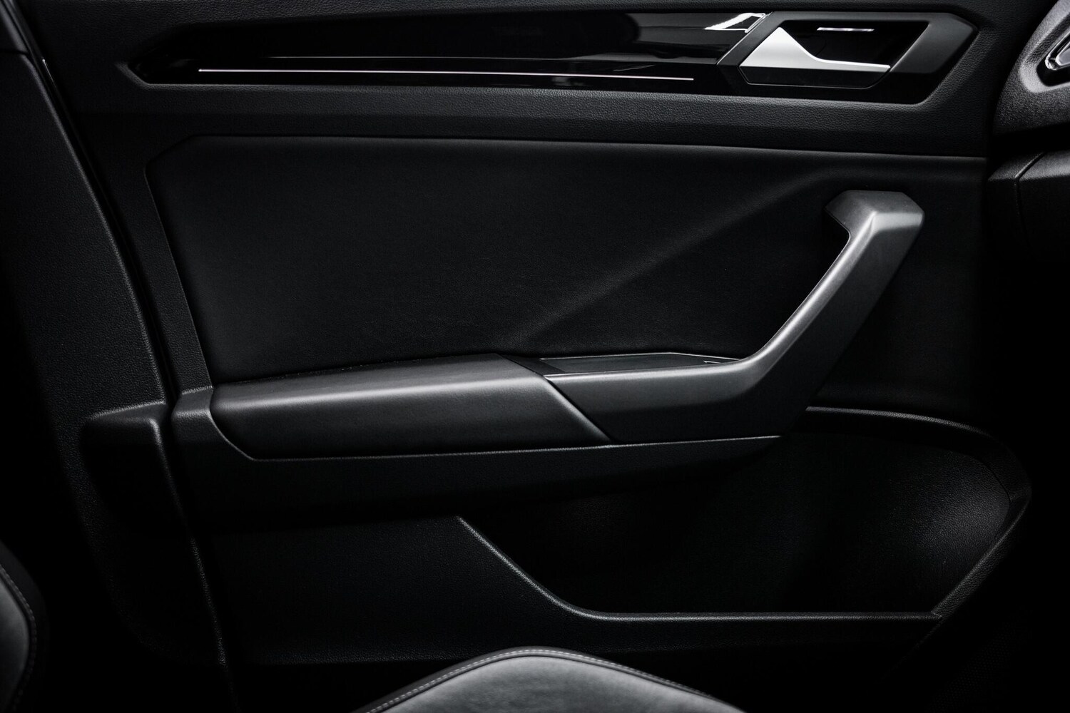 Used Volkswagen T-Roc for sale - 77633388: Photo 47