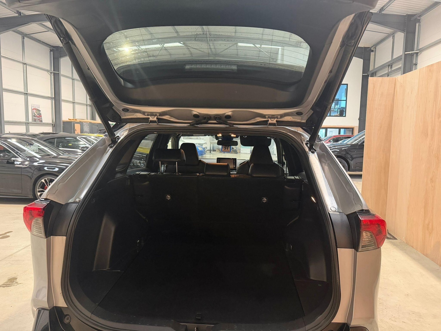 Used Toyota RAV4 2021 for sale - 77016740: Photo 37