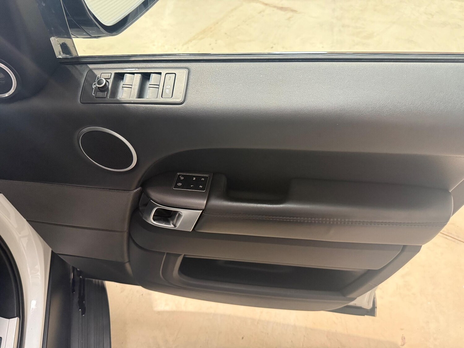 Used Land Rover Range Rover Sport 2017 for sale - 77559933: Photo 28