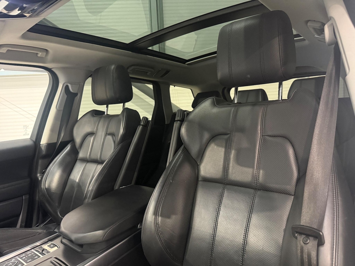 Used Land Rover Range Rover Sport 2017 for sale - 77559933: Photo 42