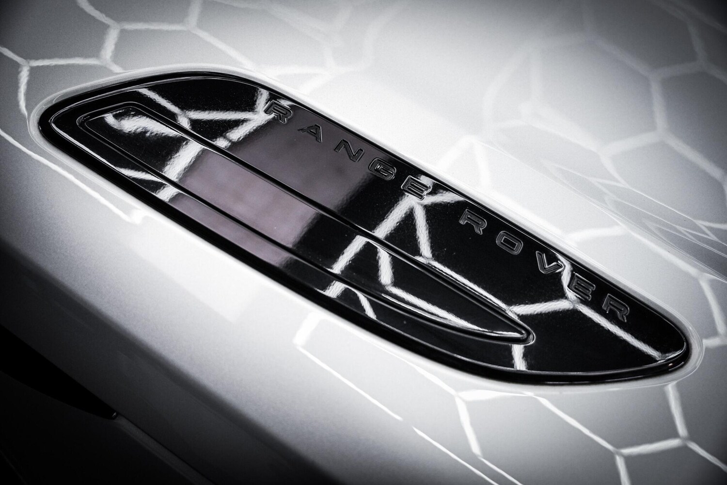 Used Land Rover Range Rover Velar 2018 for sale - 78184351: Photo 35