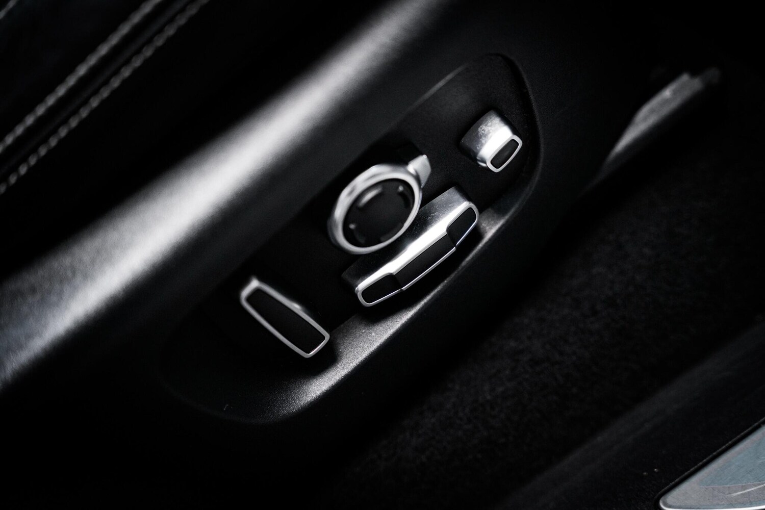 Used Land Rover Range Rover Velar 2018 for sale - 78184351: Photo 55