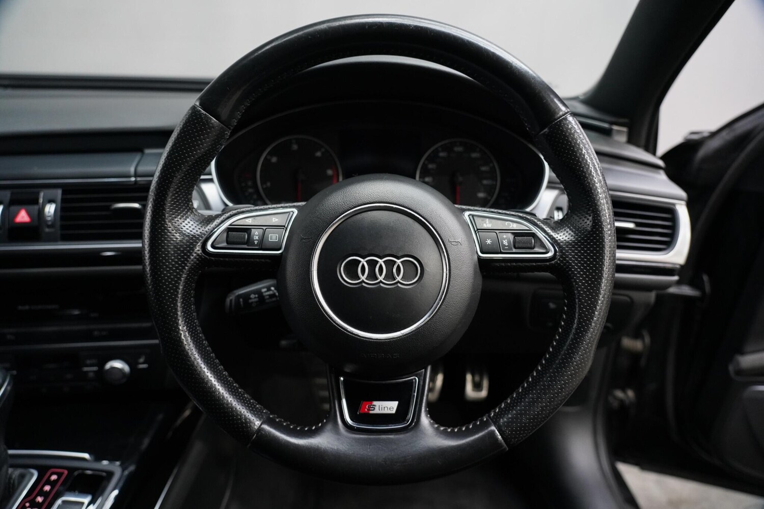 Used Audi A6 Saloon for sale - 77626086: Photo 11