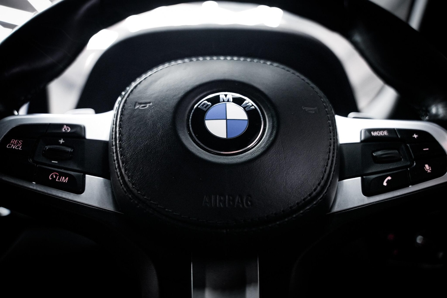 Used BMW 5 Series 2018 for sale - 77440509: Photo 45