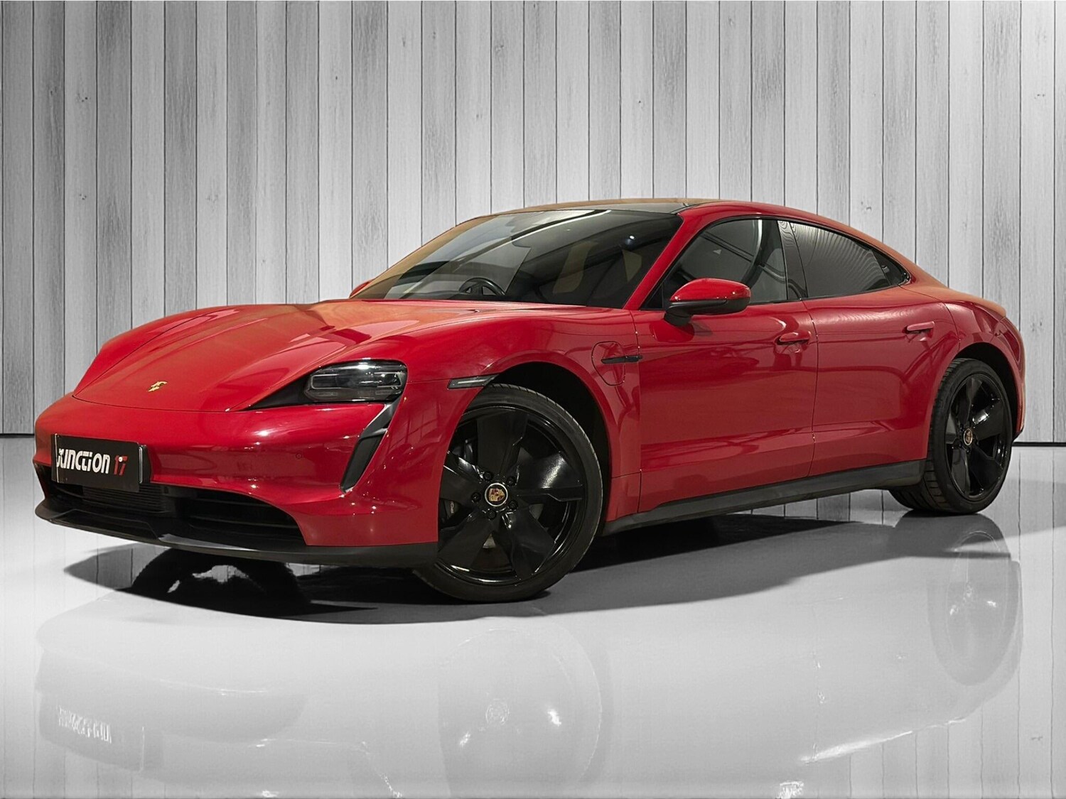 Used Porsche Taycan 2021 for sale - 77144470: Photo 3