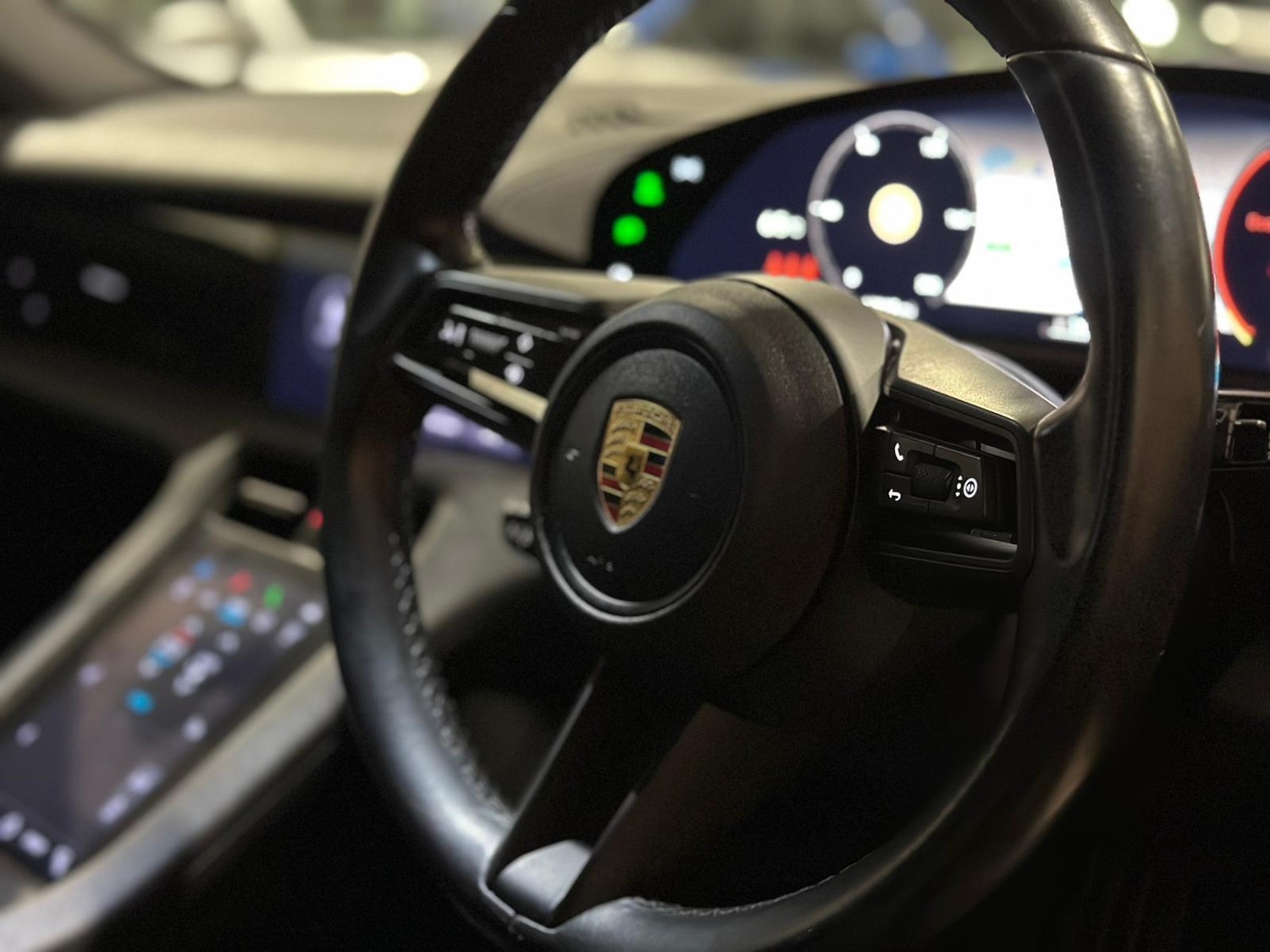 Used Porsche Taycan 2021 for sale - 77144470: Photo 33