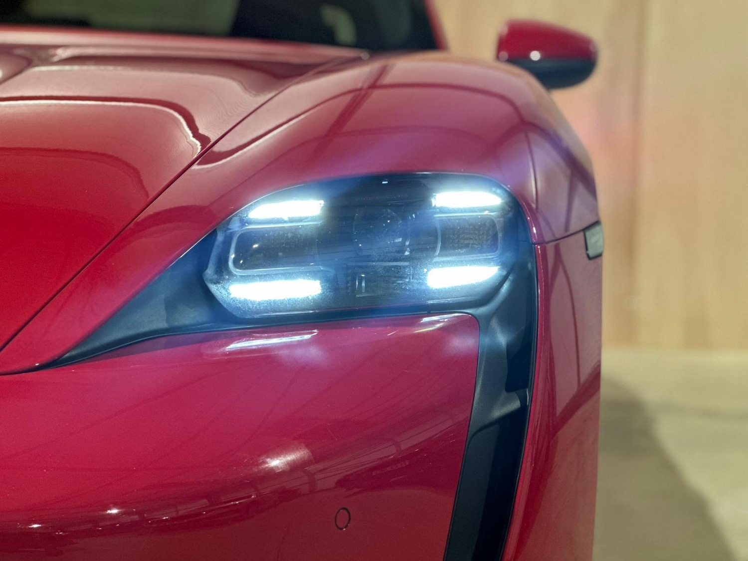 Used Porsche Taycan 2021 for sale - 77144470: Photo 38