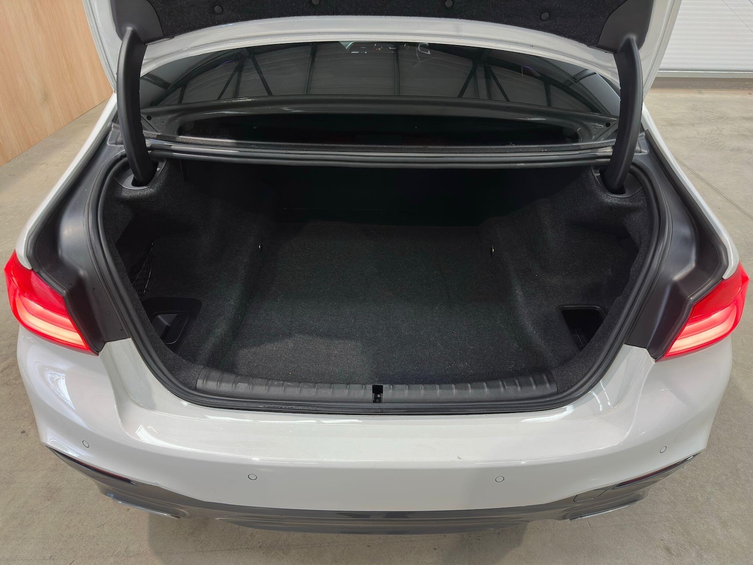 Used BMW 5 Series 2019 for sale - 76913302: Photo 36