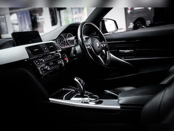 Used BMW 4 Series 2018 for sale - 77597677: Photo