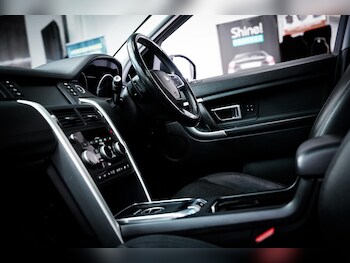 Used Land Rover Discovery Sport 2016 for sale - 77769385: Photo