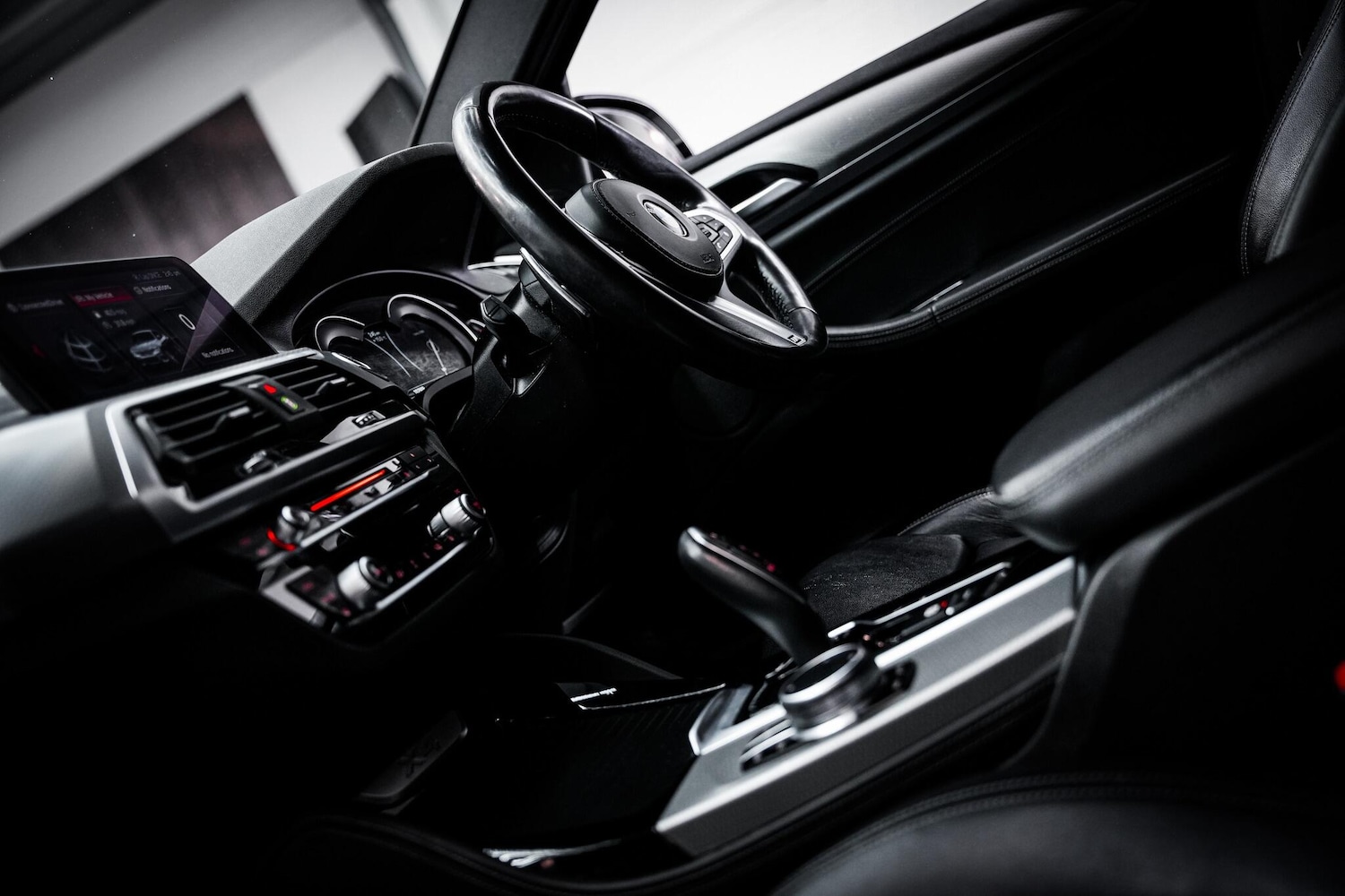 Used BMW X4 2018 for sale - 76657990: Photo 3