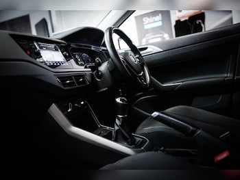 Used Volkswagen Polo 2018 for sale - 79291564: Photo