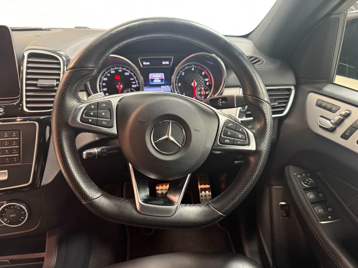 Used Mercedes-Benz GLE 2018 for sale - 76657375: Photo 3