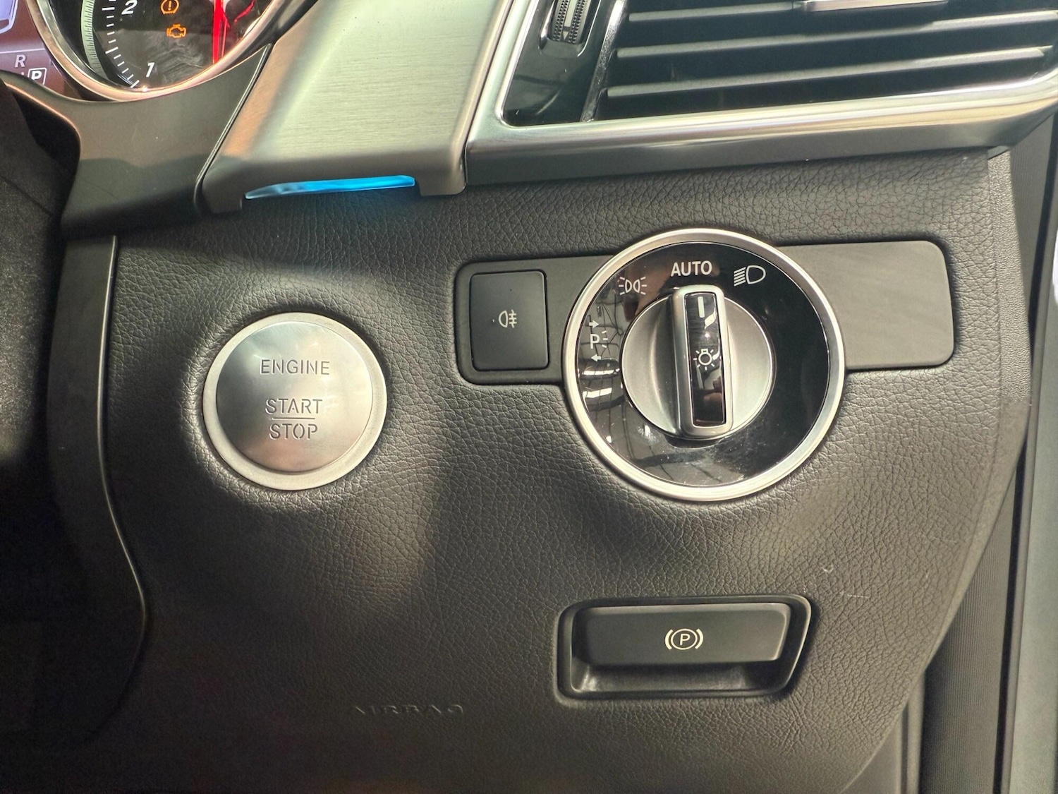 Used Mercedes-Benz GLE 2018 for sale - 76657375: Photo 42