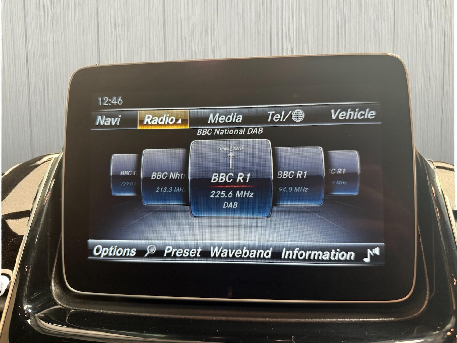 Used Mercedes-Benz GLE 2018 for sale - 76657375: Photo 45