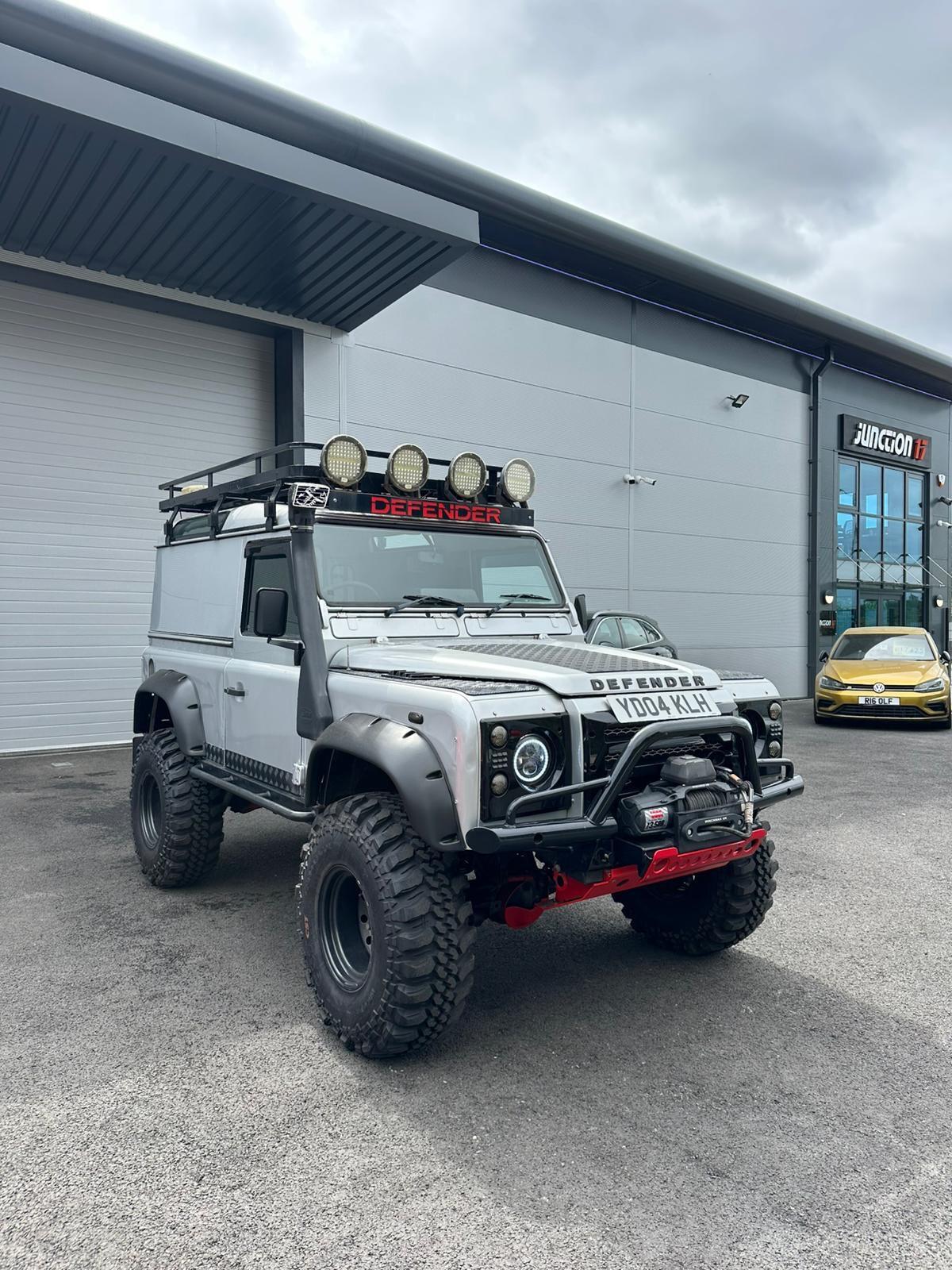 Used Land Rover Defender 2004 for sale - 76658191: Photo 1