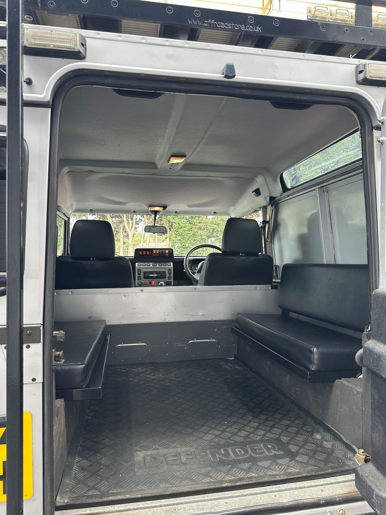 Used Land Rover Defender 2004 for sale - 76658191: Photo 16