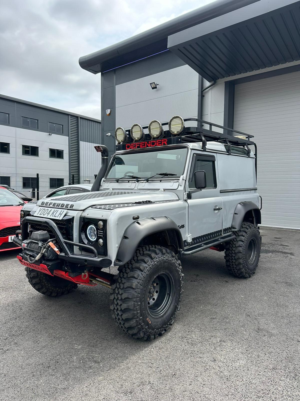 Used Land Rover Defender 2004 for sale - 76658191: Photo 3