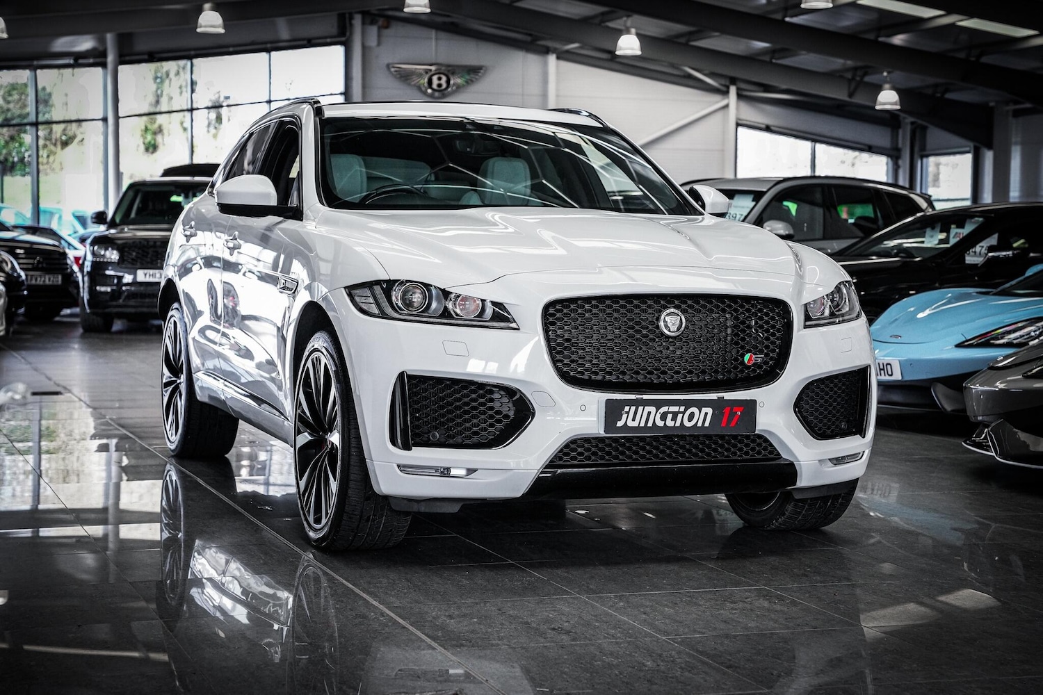 Used Jaguar F-Pace 2018 for sale - 77682989: Photo 12