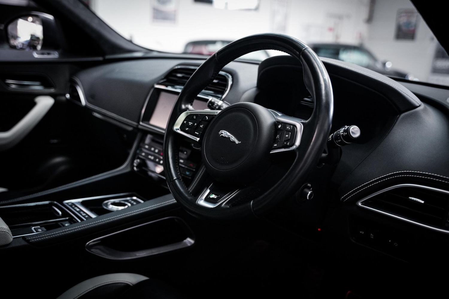 Used Jaguar F-Pace 2018 for sale - 77682989: Photo 20