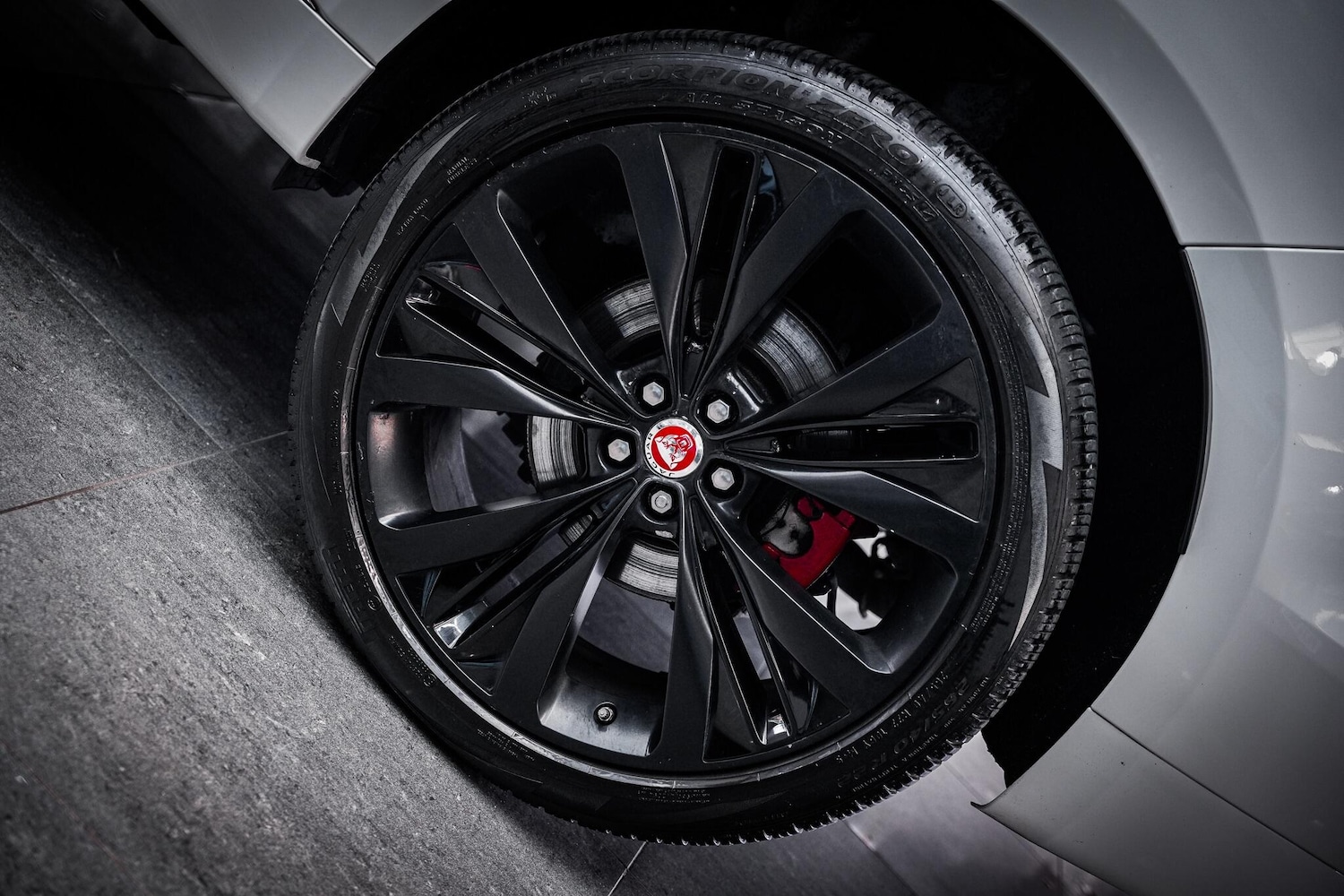 Used Jaguar F-Pace 2018 for sale - 77682989: Photo 30