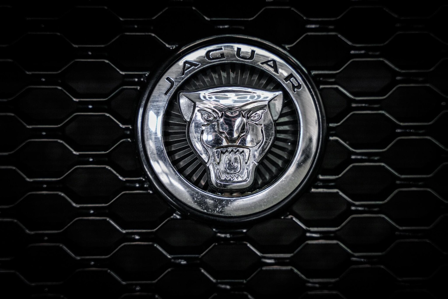 Used Jaguar F-Pace 2018 for sale - 77682989: Photo 34