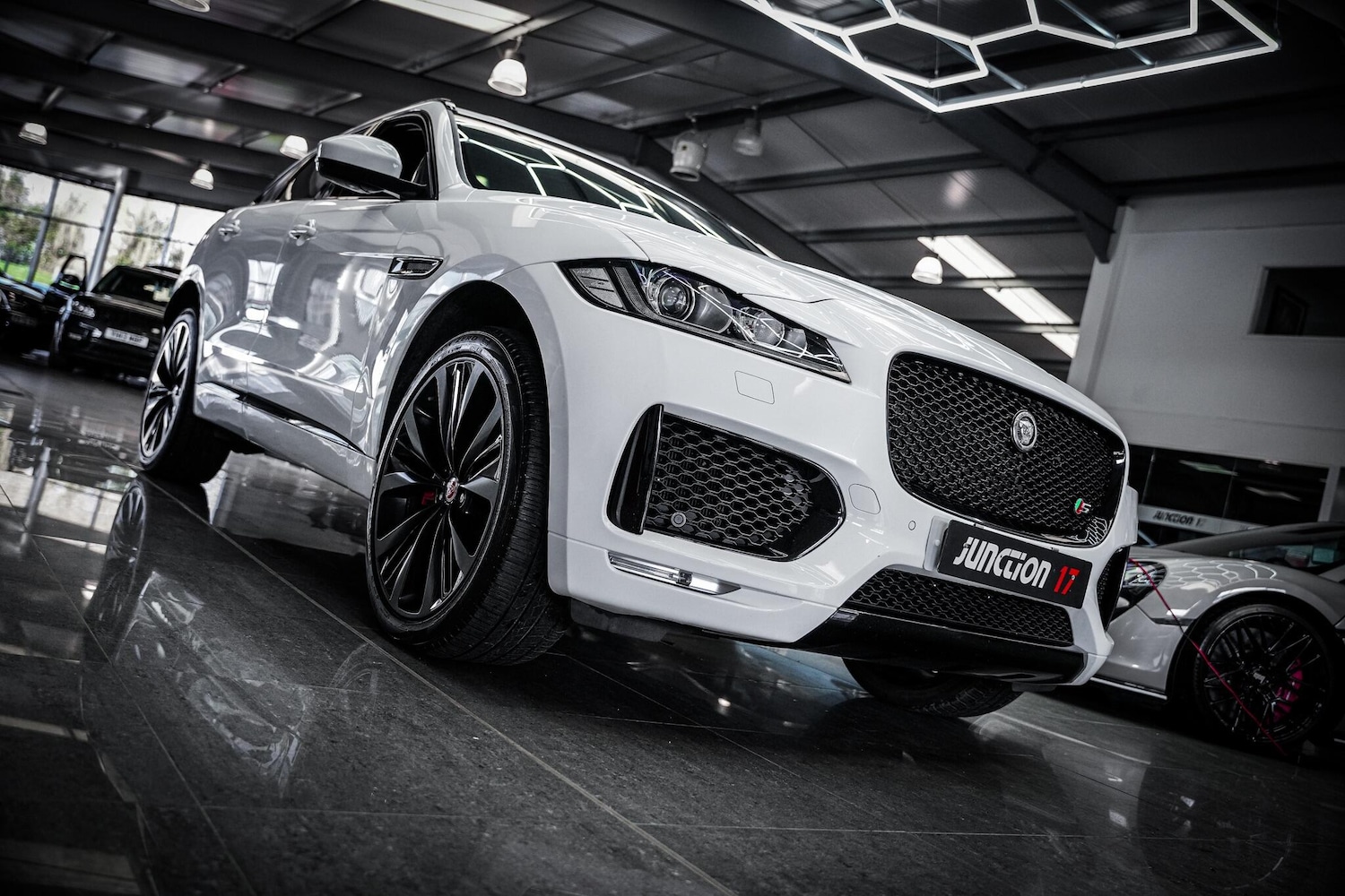 Used Jaguar F-Pace 2018 for sale - 77682989: Photo 35